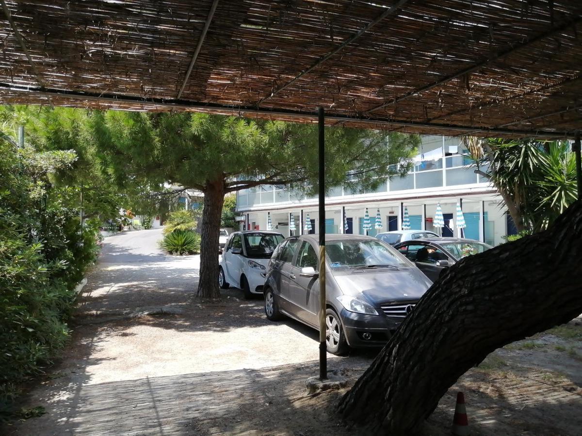 Villaggio Turistico La Vesca Sanremo Exterior photo